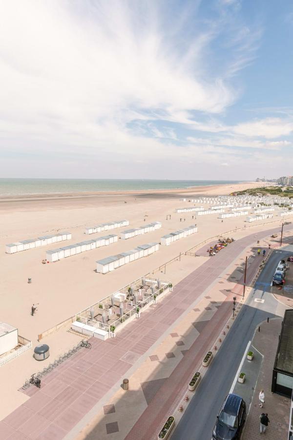 Stunning Seaview Apt On 7Th Floor At Beachfront Knokke-Heist Exteriör bild