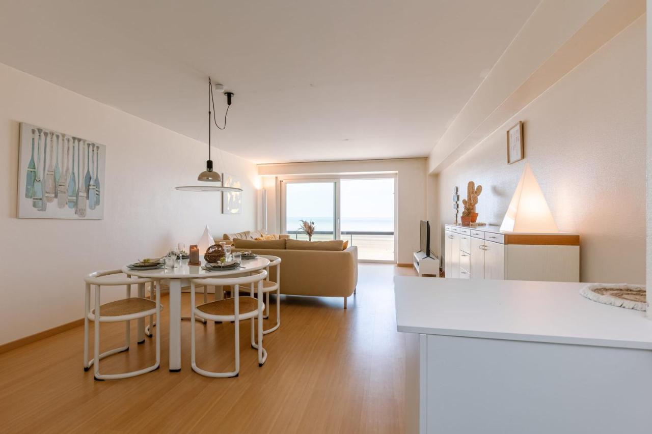 Stunning Seaview Apt On 7Th Floor At Beachfront Knokke-Heist Exteriör bild