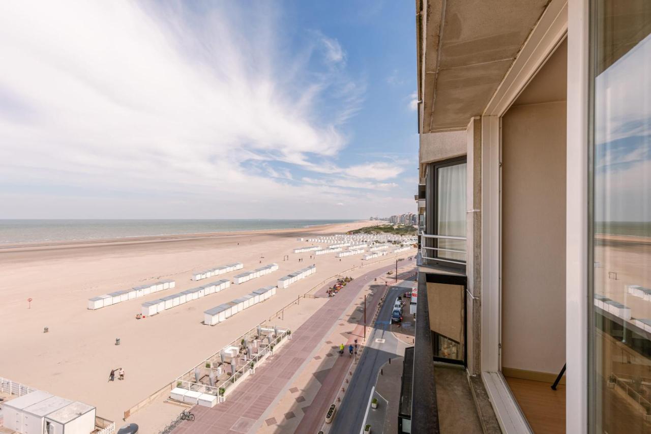 Stunning Seaview Apt On 7Th Floor At Beachfront Knokke-Heist Exteriör bild
